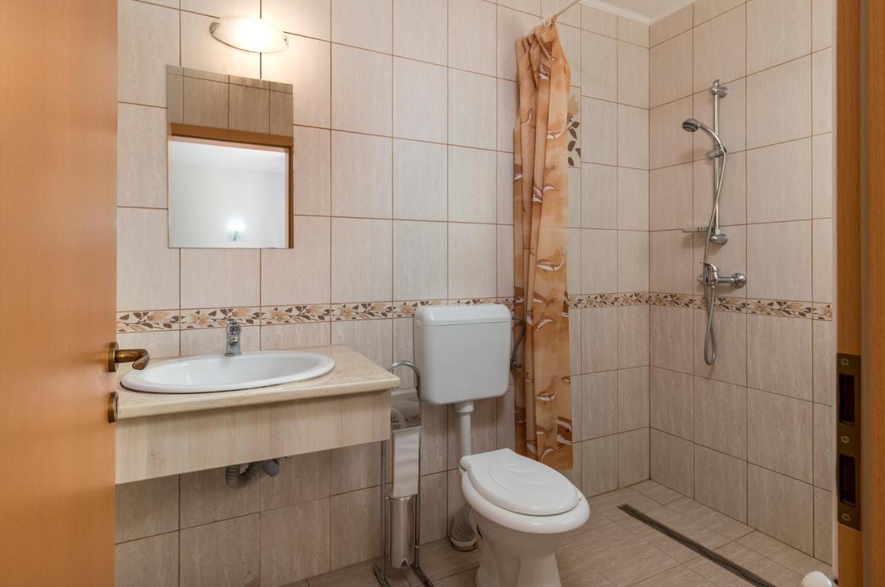 Vila Izvor Băile Felix エクステリア 写真